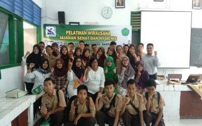 Kegiatan pelatihan pembinaan perilaku makan yang sehat dan higienis